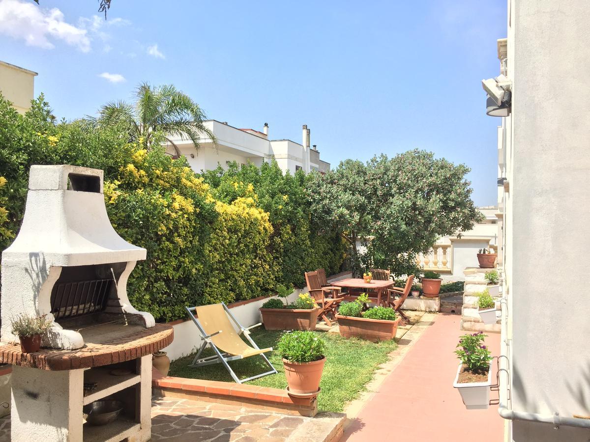 Casa Vacanza Zia Dani Castro  Екстер'єр фото